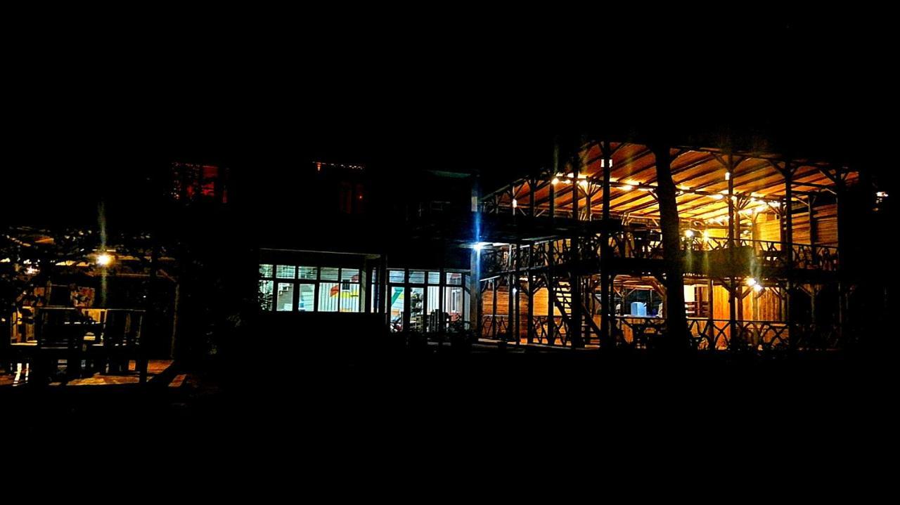 Auberge de jeunesse Jinja Backpackers Extérieur photo